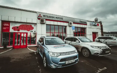 Mitsubishi Евразия
